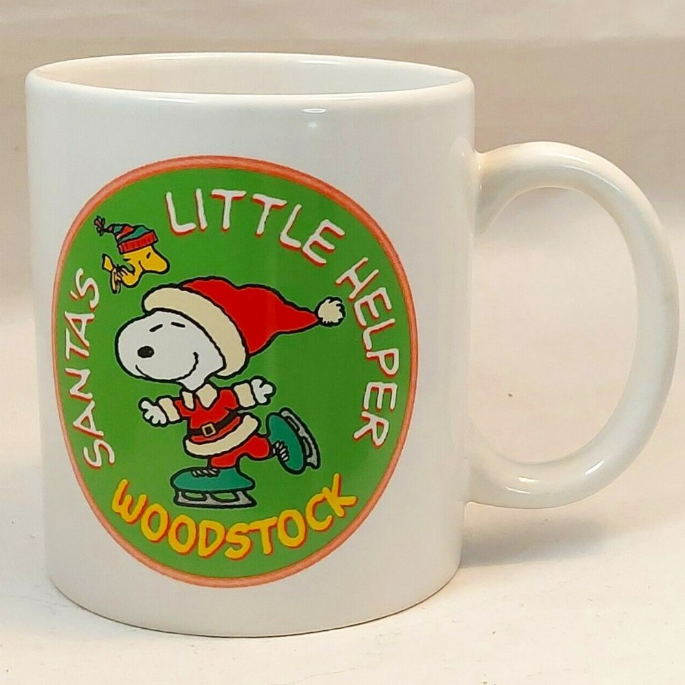 2011 Peanuts Worldwide LLC Snoopy Charlie Brown Woodstock Christmas Mug